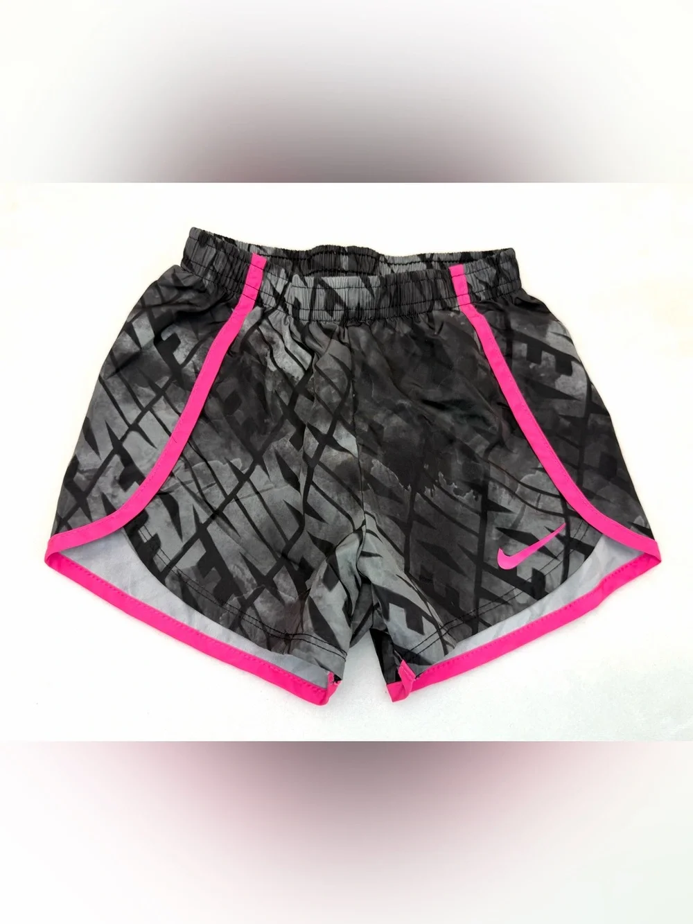 Nike Dri-FIT Girls Athletic Shorts Size 5-6 Yrs Gray Pink Running Sports Gym